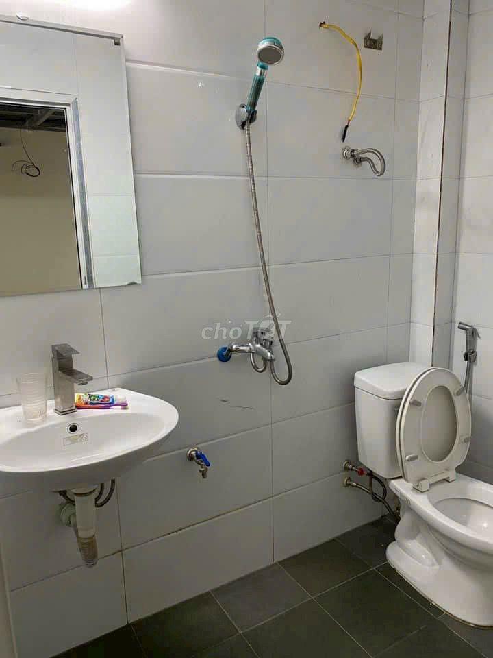 Cho thuê MBKD - Nhà Mặt Phố Hồng Đô, 60m2, vỉa hè rộng, 15 tr/ tháng