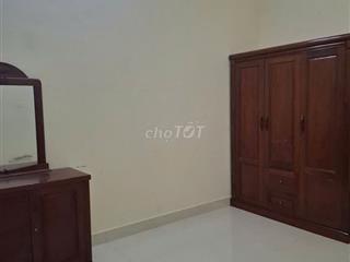 Cho thuê nhà tại ngõ 68 Đội Cấn, 40 m2, SẠCH - ĐẸP, đủ đồ, 5 tr/ tháng