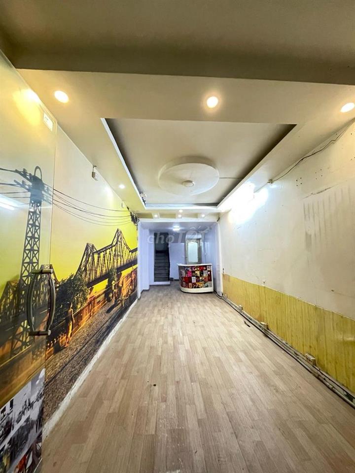 Cho thuê VP/cửa hàng 60m2 mặt phố 46 Quốc Tử Giám 15triệu/tháng nở hậu