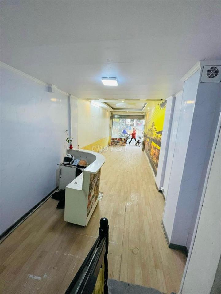 Cho thuê VP/cửa hàng 60m2 mặt phố 46 Quốc Tử Giám 15triệu/tháng nở hậu