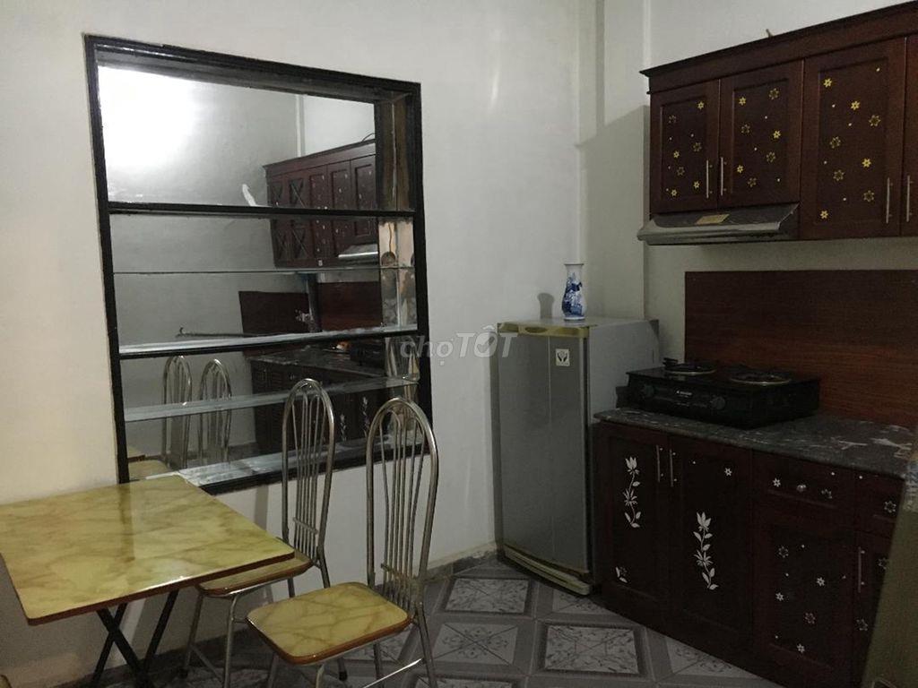 Cho thuê căn hộ 60m2 khép kín riêng biệt 46 Quốc Tử Giám 4triệu/thg HN