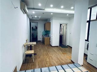 Cho thuê căn hộ tầng 4 nhà số 30 phố Trần Quang Diệu
