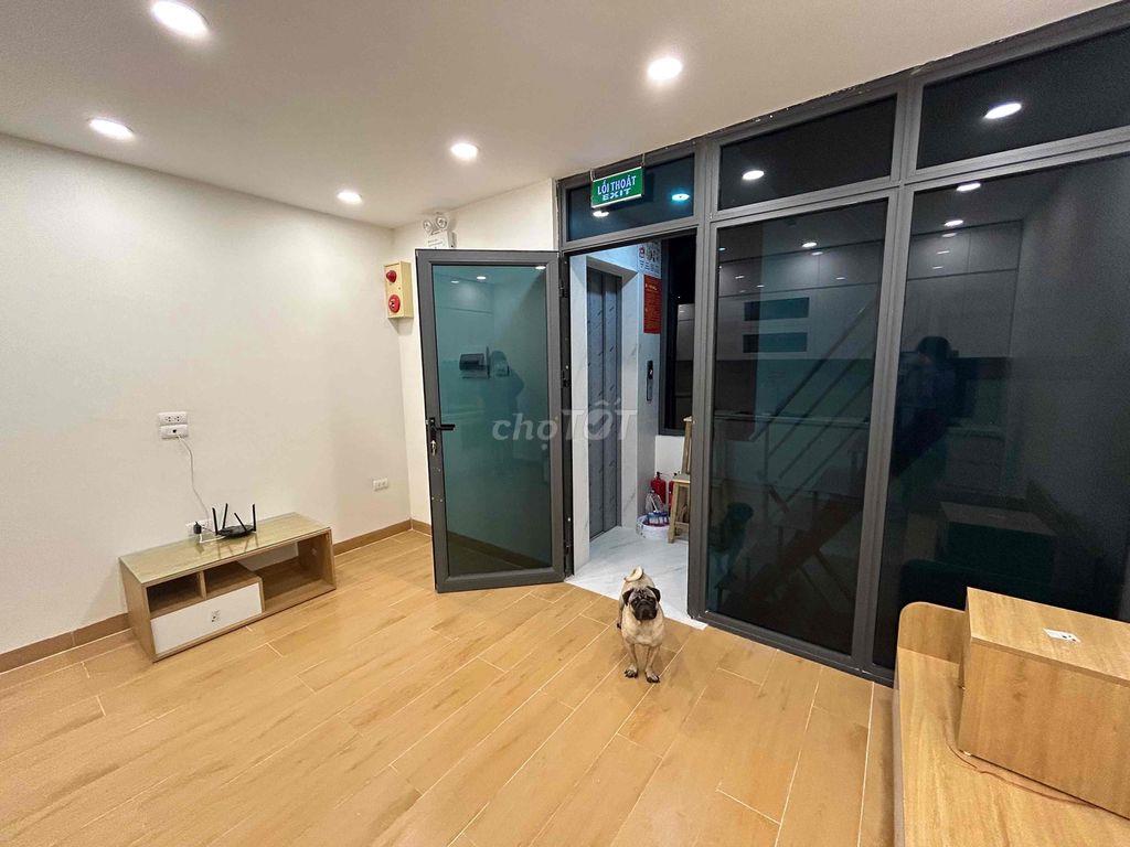 Cho thuê căn hộ 2 ngủ 2 wc 1 bếp, khách
