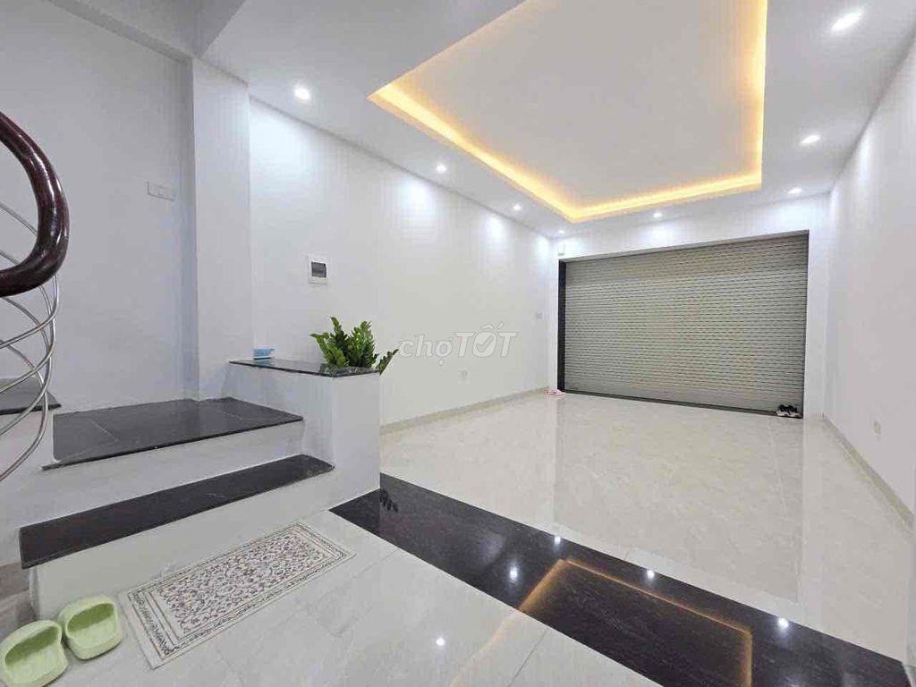 Tiếp tục hạ chào 2 tỷ-Santafe ngủ trong nhà-*** 01 căn Lê Trọng T