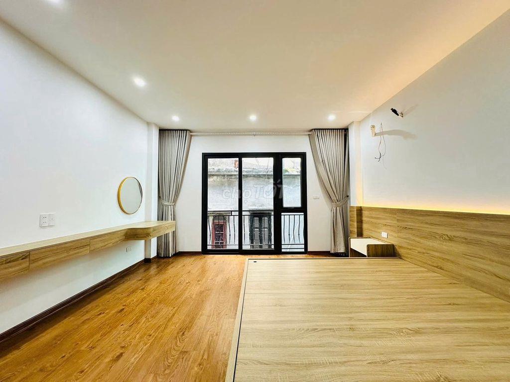 18 TỶ NHÀ  PHỐ THÁI HÀ - 6 T - THANG MÁY - NỘI THẤT XỊN - NGÕ OTO