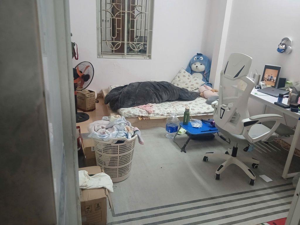Chính chủ bán nhà 5 tầng lô góc BMai, HBT, không quy hoạch chỉ 4,5 tỷ 