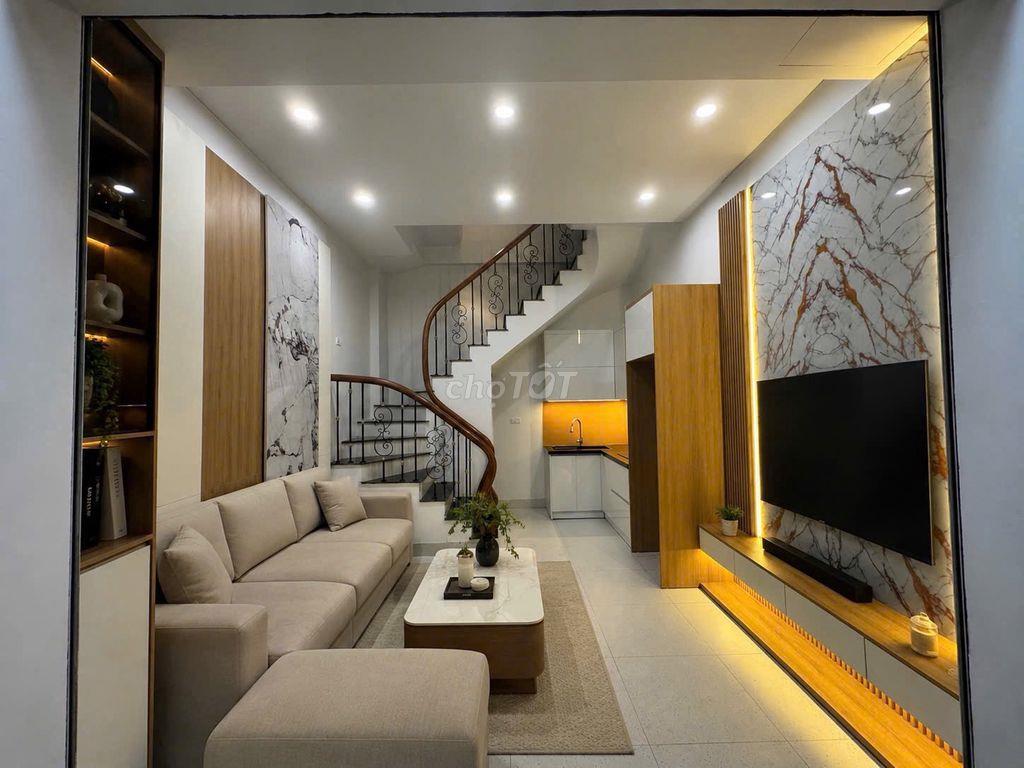  BÁN NHÀ CHỈ HƠN 5 TỶ PHÂN LÔ ĐỐNG ĐA, NGÕ RỘNG, HÀNG XÓM THÂN THIỆN