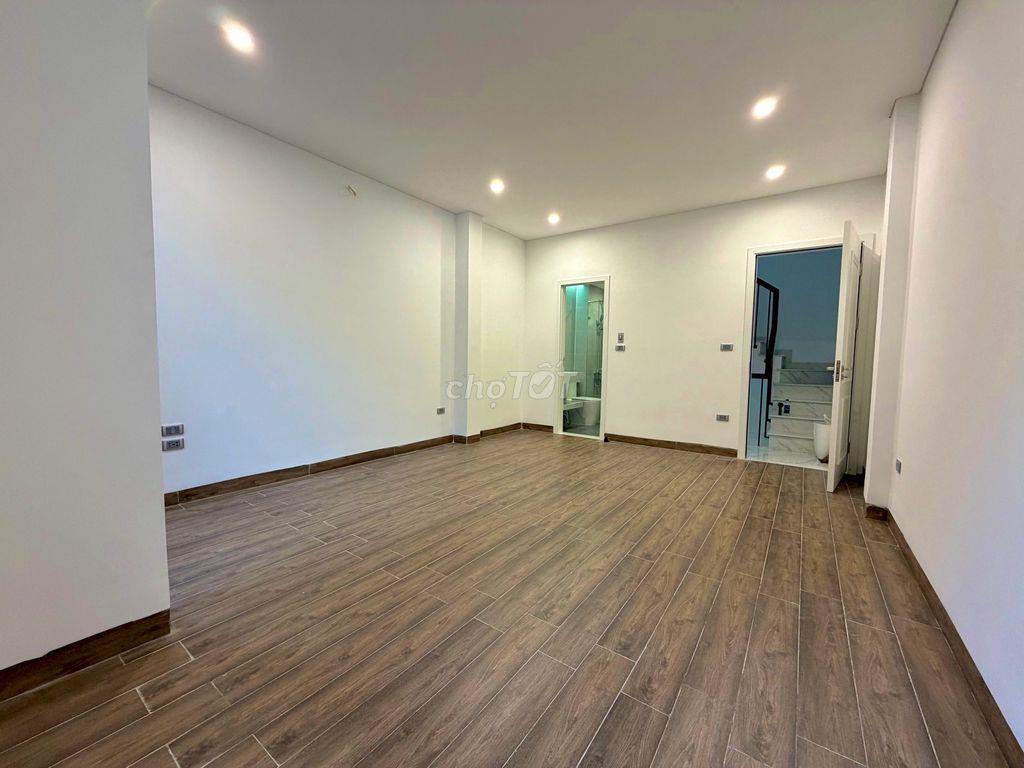 NHÀ MỚI 5 TẦNG NGÕ CHỢ KHÂM THIÊN — 32M², 4PN, SỔ ĐỎ