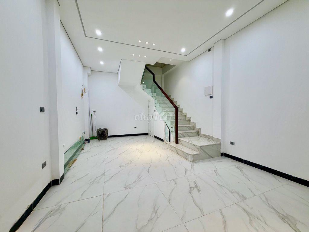 NHÀ MỚI 5 TẦNG NGÕ CHỢ KHÂM THIÊN — 32M², 4PN, SỔ ĐỎ