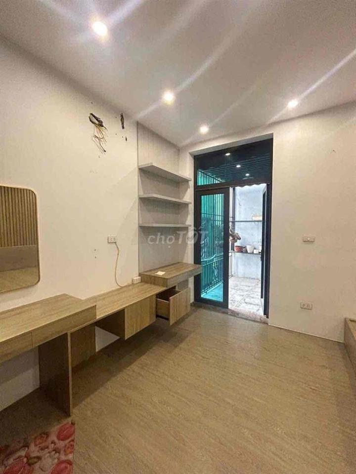 Mình là chính chủ, cho thuê nhà nguyên căn Ngõ Chợ Khâm Thiên