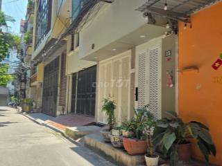 Cho thuê mặt bằng vừa ở vừa kinh doanh gần hồ Hoàng Cầu