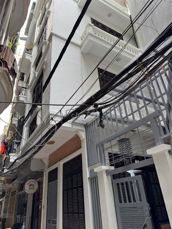 Thuê nhà 5 tầng, 32m2, ngõ rộng, mặt tiền 7m, phù hợp kinh doanh