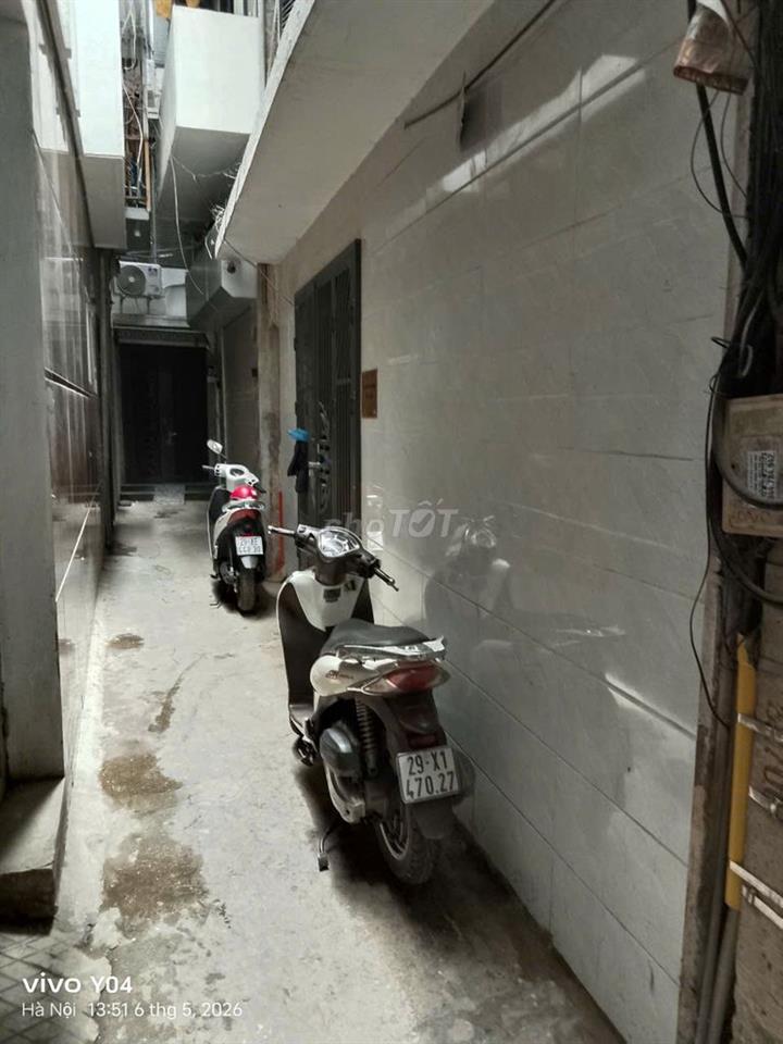 Cho thuê nhà riêng nguyên căn 2,5T nội thất cơ bản