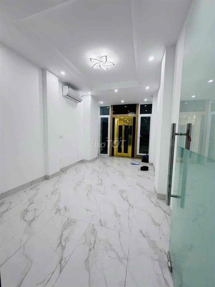 Cho thuê nhà mới xây 5 tầng mặt ngõ khâm thiên cách 20w
