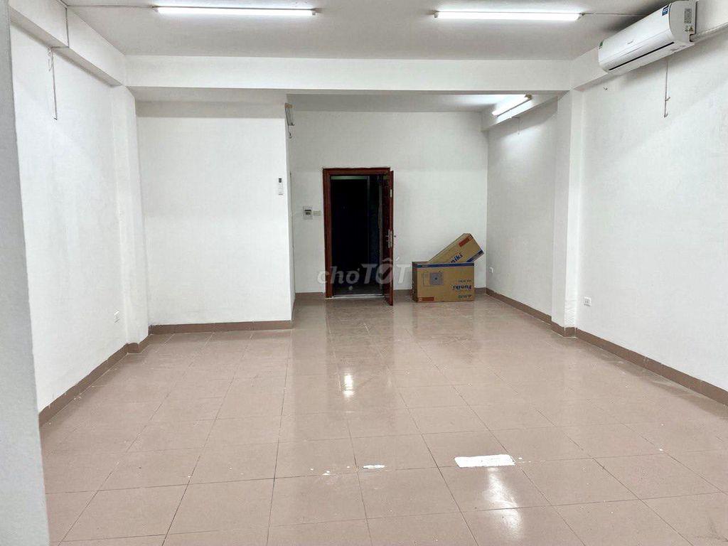 Chính chủ cho thuê VP tại phố Chùa Láng Hà Nội