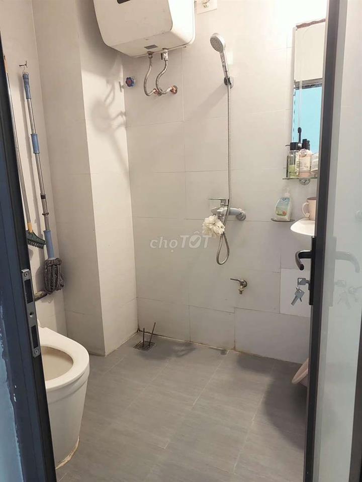 Tìm 1 bạn nữ ở ghép phòng ở Quốc Tử Giám
