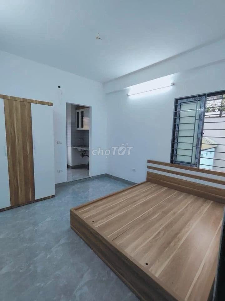 Phòng khép kín ngõ 252 Tây Sơn và ngõ 10 Tôn Thất Tùng