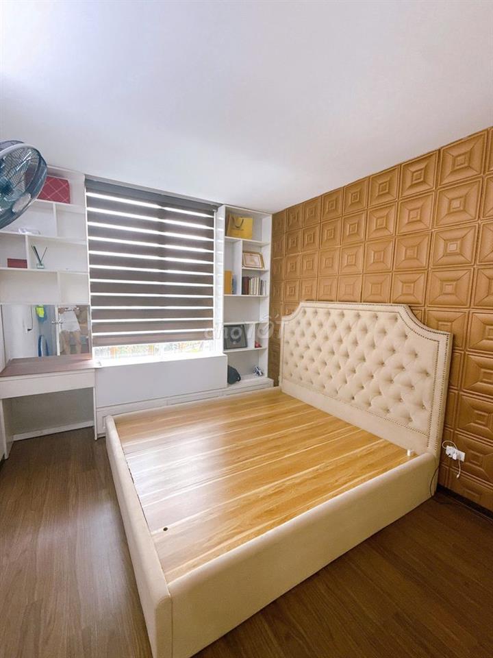 Bán chung cư Đặng Xá 60m2 - 3 tỷ