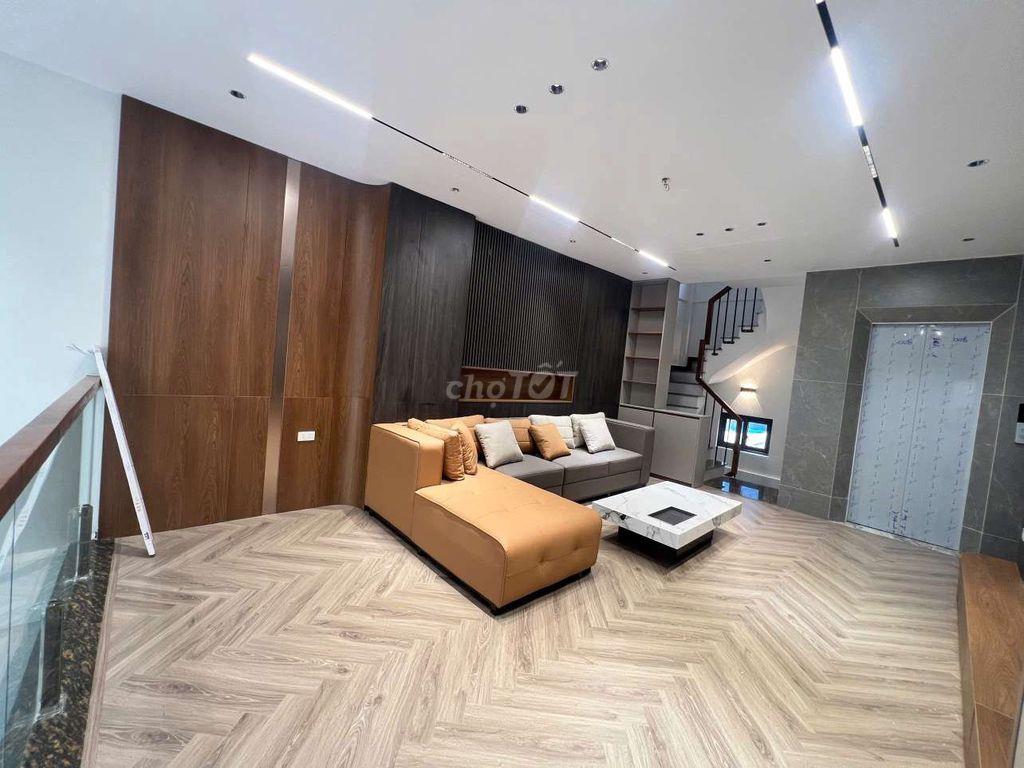 BÁN NHÀ LONG BIÊN GẦN AEON 6 TẦNG 50M² FULL NỘI THẤT GARA GIÁ ĐẦU TƯ