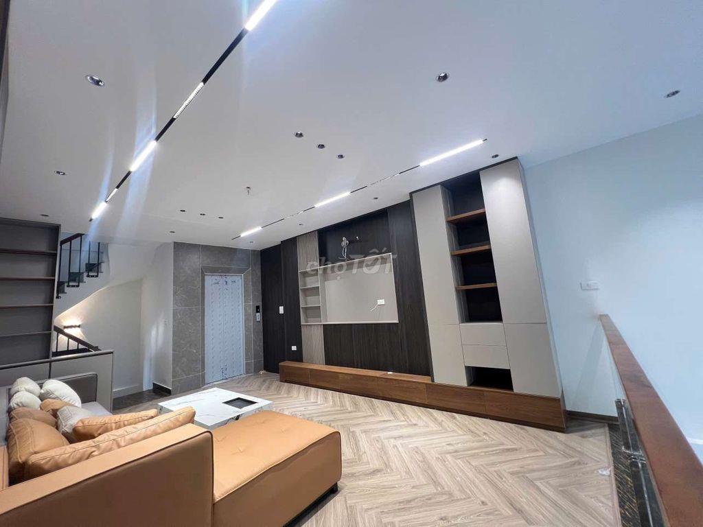 BÁN NHÀ LONG BIÊN GẦN AEON 6 TẦNG 50M² FULL NỘI THẤT GARA GIÁ ĐẦU TƯ