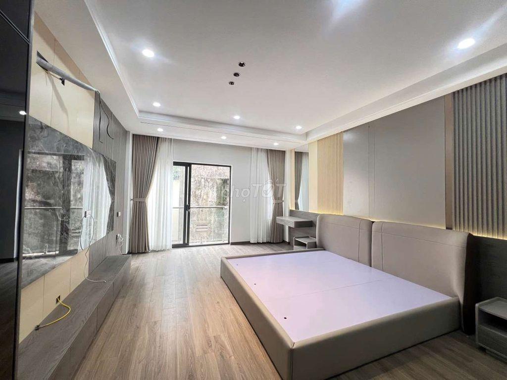 BÁN NHÀ LONG BIÊN GẦN AEON 6 TẦNG 50M² FULL NỘI THẤT GARA GIÁ ĐẦU TƯ
