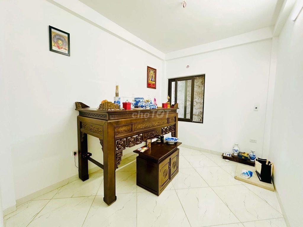 Bán nhà Bát Khối, Long Biên - 5 tầng, 6 ngủ, mặt đường ô tô tải