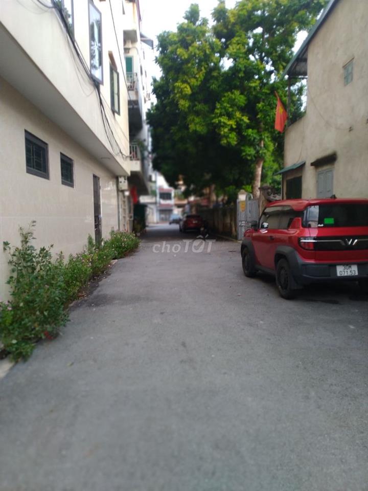 Bán nhà mặt chợ Tổ dân phố Cơ khí Yên Viên, Phù Đổng, 60m² giá 10,6 tỷ