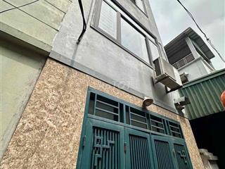 bán nhà cự khối long biên 5tầng 4phòng ngủ 7.5 tỷ