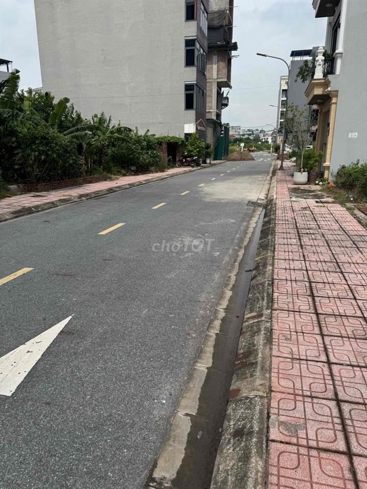 bán đất cự khối mặt hồ kinh doanh