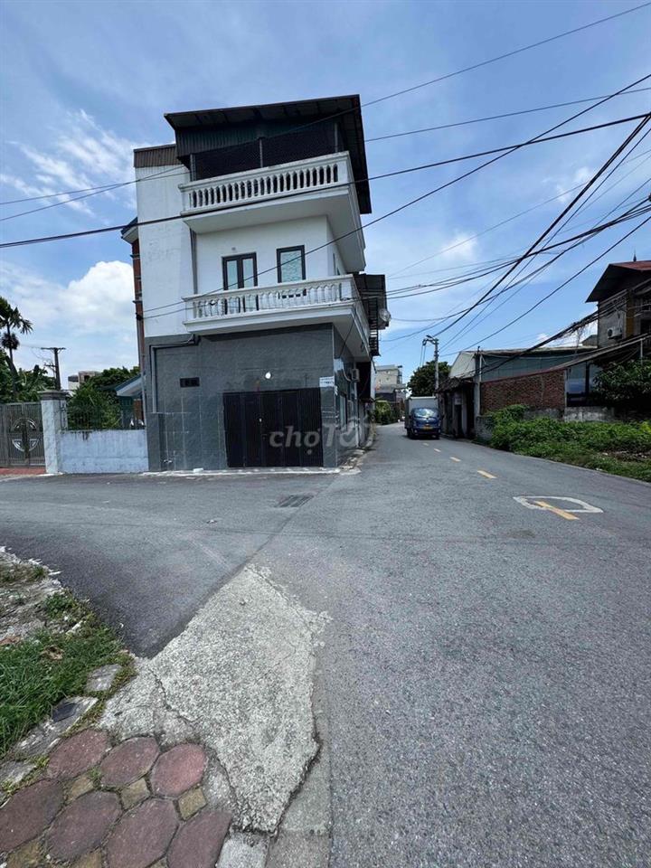Bán nhà 2 mặt tiền Gia Lâm 2 tầng kinh doanh tốt