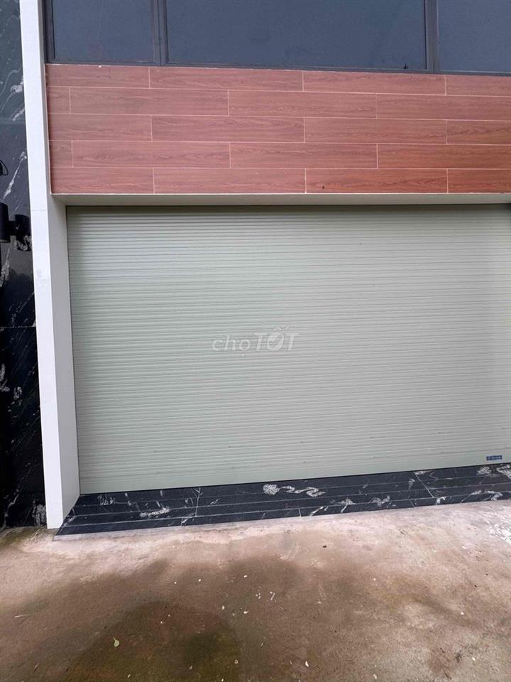 Sẵn nhà Cự Khối -Long Biên 7 tầng thang máy ô tô đỗ cửa