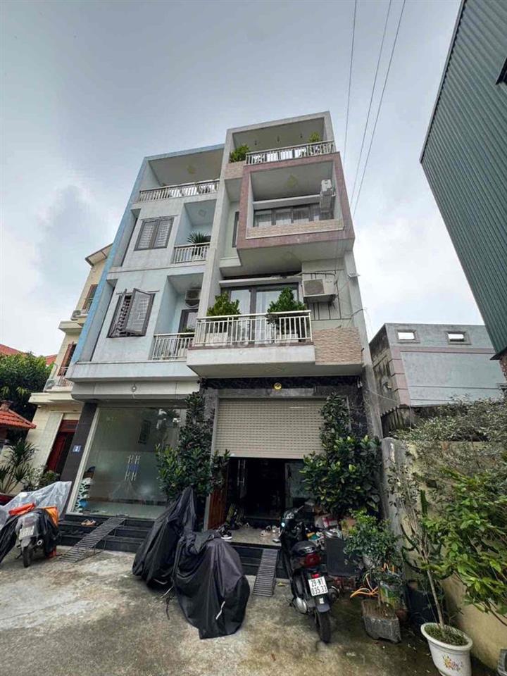 Bán nhà Bát Khối Long Biên 60m2 4 tầng 4PN ô tô đỗ cửa