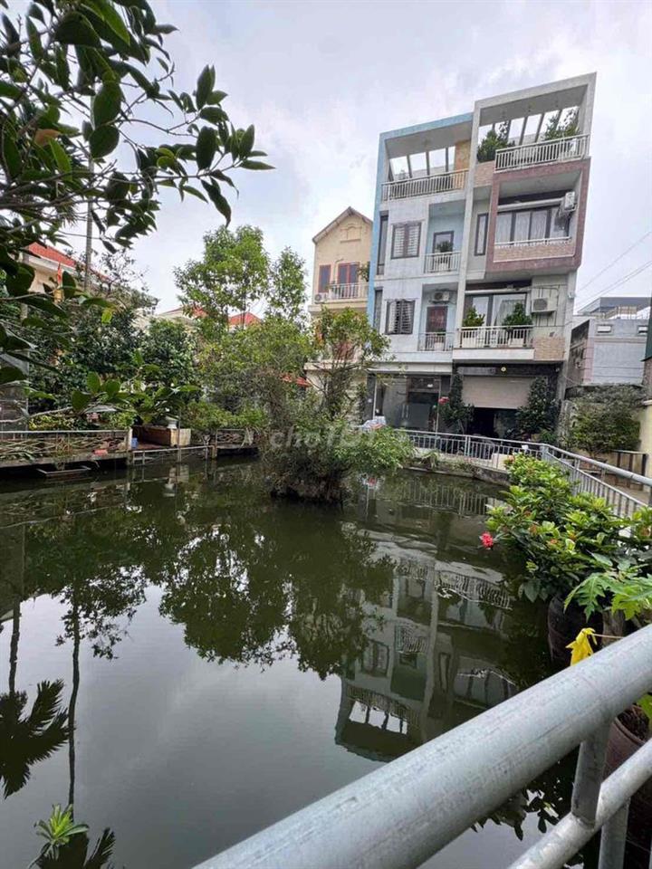 Bán nhà Bát Khối Long Biên 60m2 4 tầng 4PN ô tô đỗ cửa