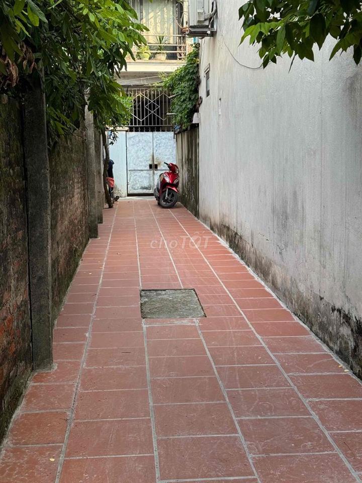 Phân lô gần chợ Phúc lợi -Long Biên