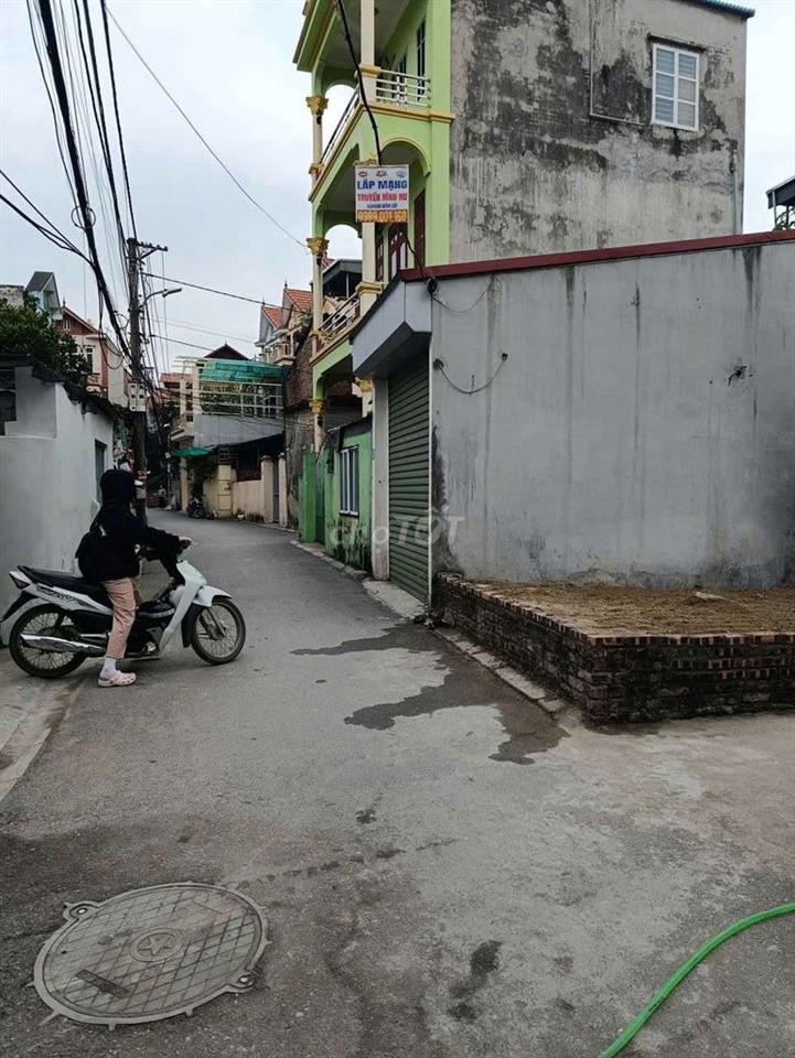 Chính chủ bán đất lô góc, 3 mặt thoáng, ô tô tải, ô tô 7 chỗ thông