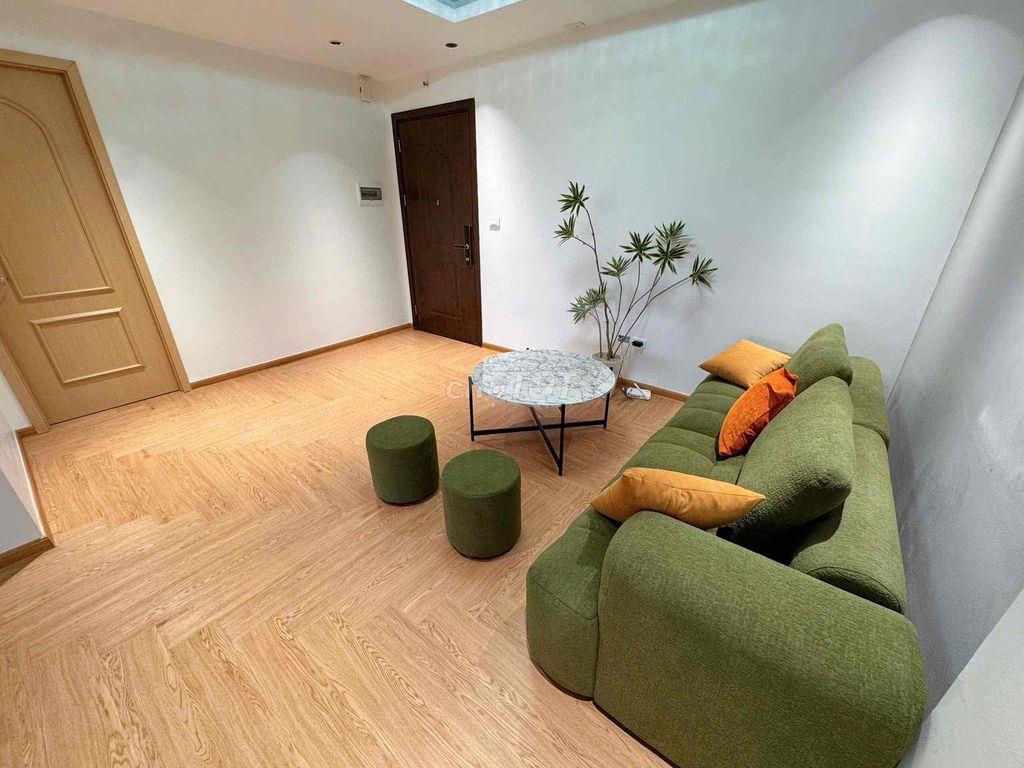 gia đình chuyển nhượng căn chung cư 2 ngủ, 2 vệ sinh, căn góc, 4,x tỷ.