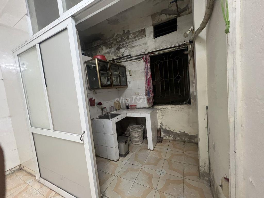 Cho thuê nhà tập thể nguyên căn