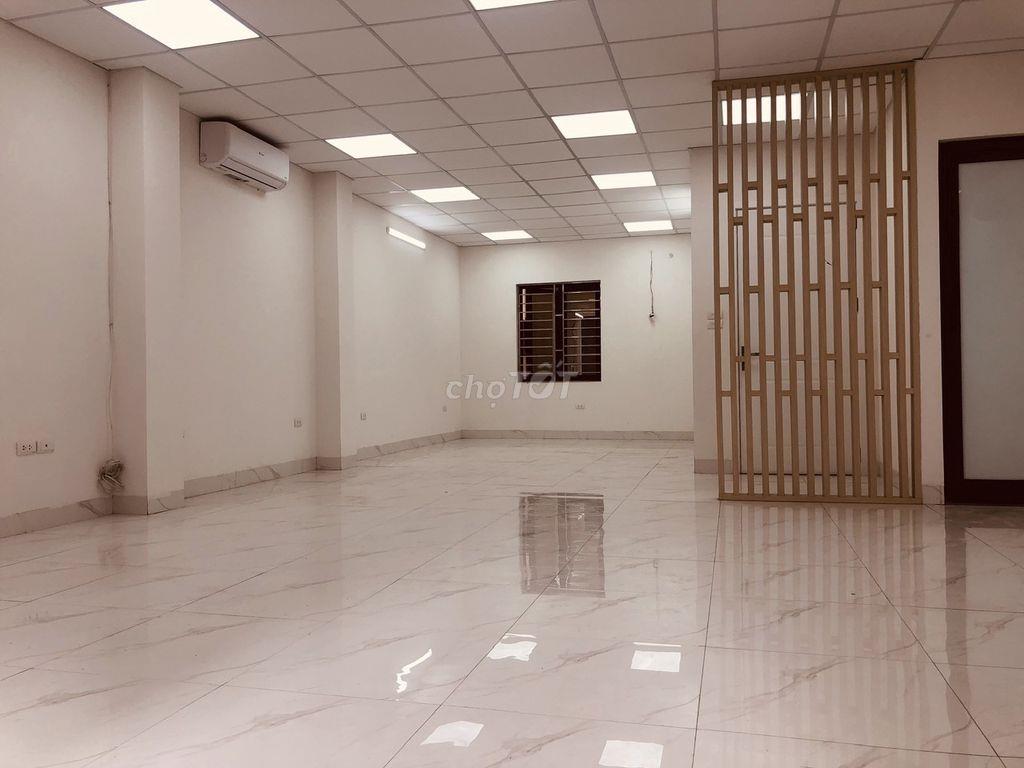 Cho thuê tầng 4 của nhà VP tại 102 Nguyễn Thanh Bình