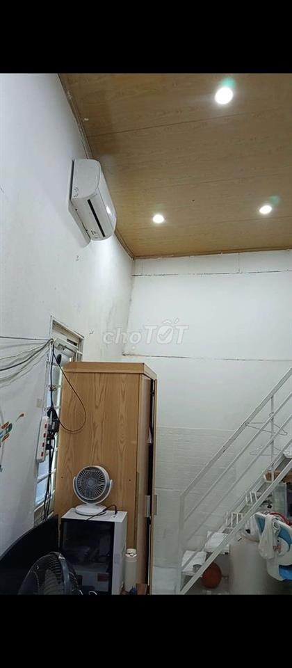 Bán nhà cấp 4,34m2 có 890tr tại dương nội Hà Đông ô tô đỗ cửa không QH