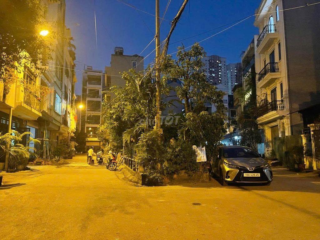 Bán nhà liền kề văn phú hà đông mặt tiền rộng 7 tầng thang máy 20 tỷ
