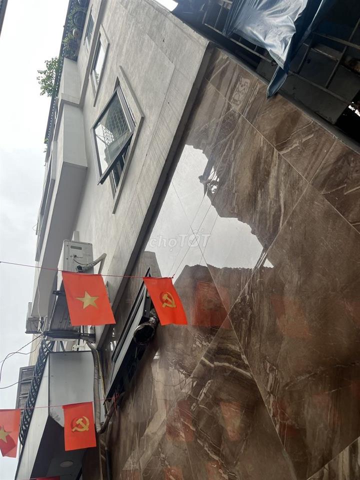 3 ngủ, 3 vệ sinh, ô tô tránh, sổ đỏ nghiêm chỉnh