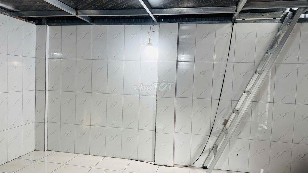 Cho thuê nhà ở có chỗ để xe ô tô rộng