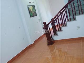 Chính chủ cho thuê nhà 3 tầng