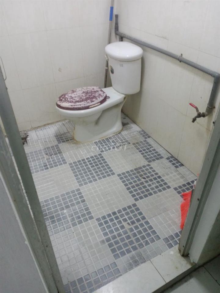 Có phòng 20m2 khép kín có gác xép