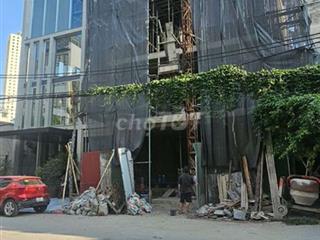 cho thuê văn phòng thông tầng 240m2