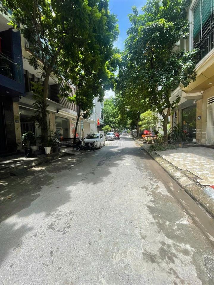 Cho thuê văn phòng KD 4T x 50m2 sát Đ. Lê Trọng Tấn 10m - Hà Đông - HN