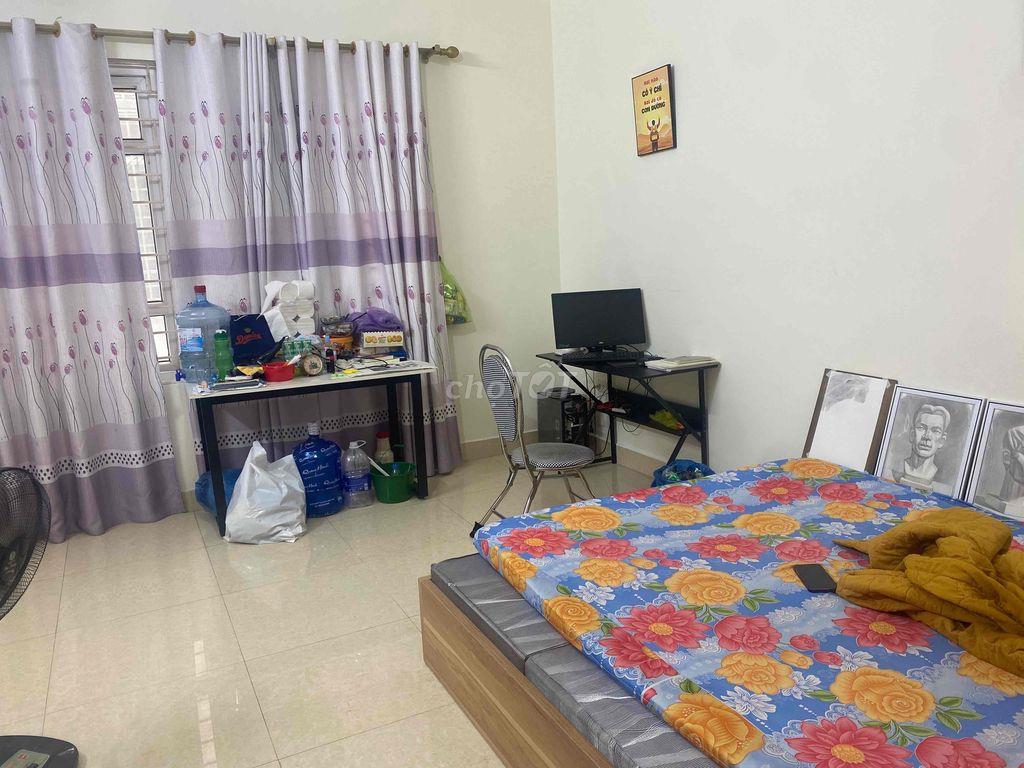 Chính chủ cho thuê phòng trong nhà nguyên căn