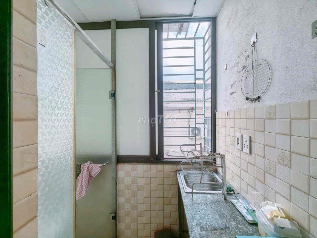 còn trống 3 phòng khép kín. giá rẻ