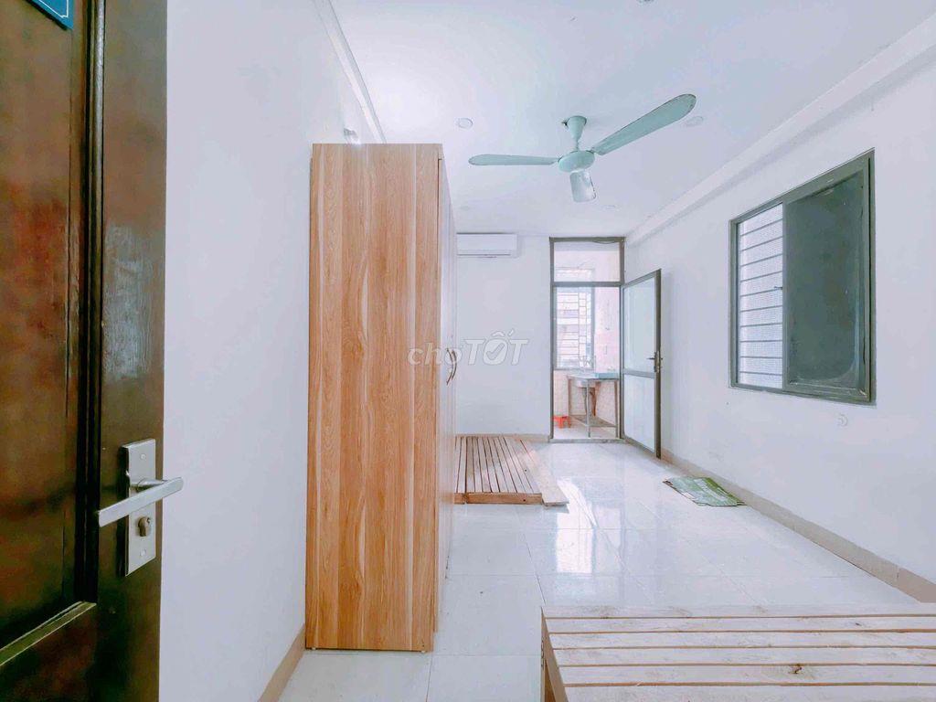 còn trống 3 phòng khép kín. giá rẻ