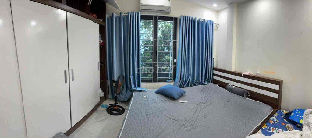 sẵn  phòng vào ở luôn